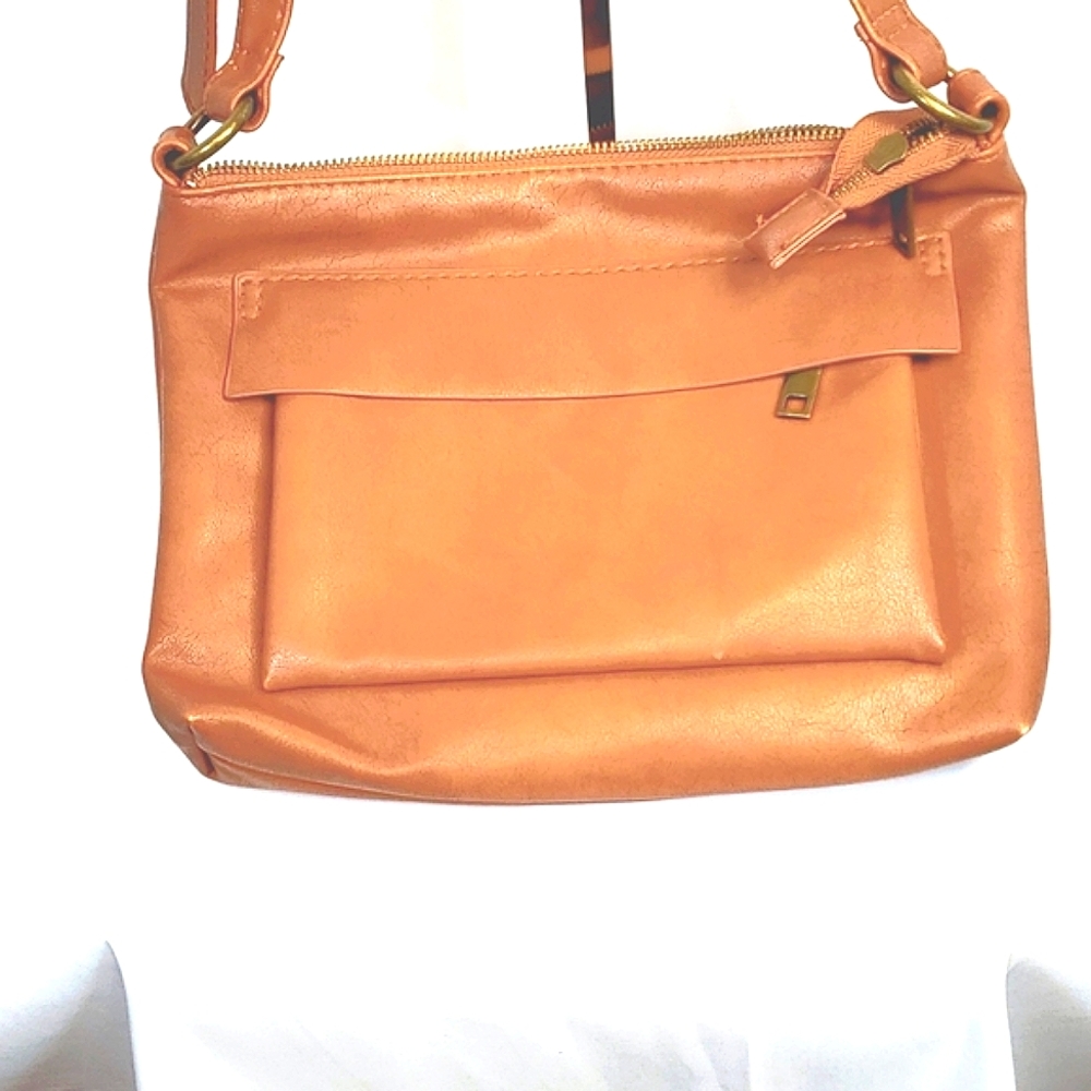 Universal Thread NWOT Leather Crossbody Bag